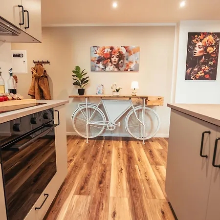 Design - Stilvoll - Gemuetlich - Citynah * Krefeld