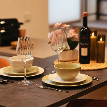 Design - Stilvoll - Gemuetlich - Citynah * Krefeld